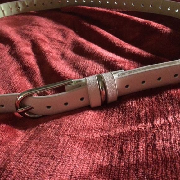 Steve Madden (faux?) leather light pink belt, excellent used condition, <42” - Picture 7 of 7